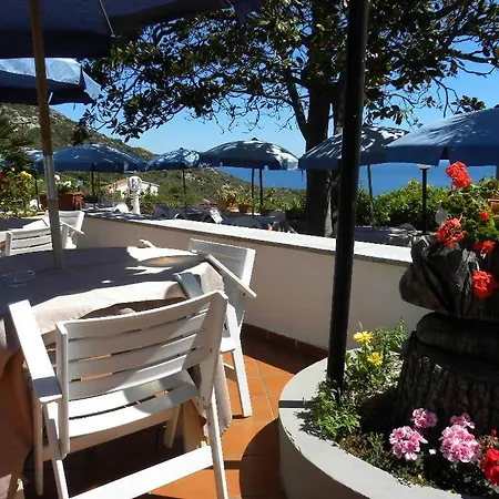 Dell'amicizia Hotel Seccheto