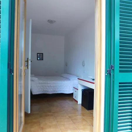 Szálloda Dell'amicizia 2*