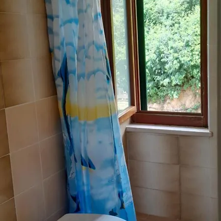 Dell'amicizia Otel