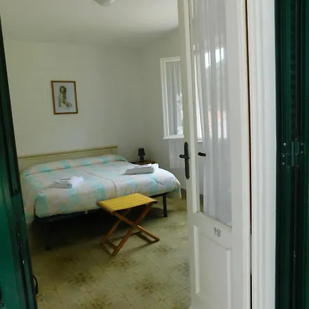 Dell'amicizia 호텔 세켈로